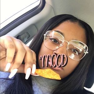 Meet your Posher, Mariana